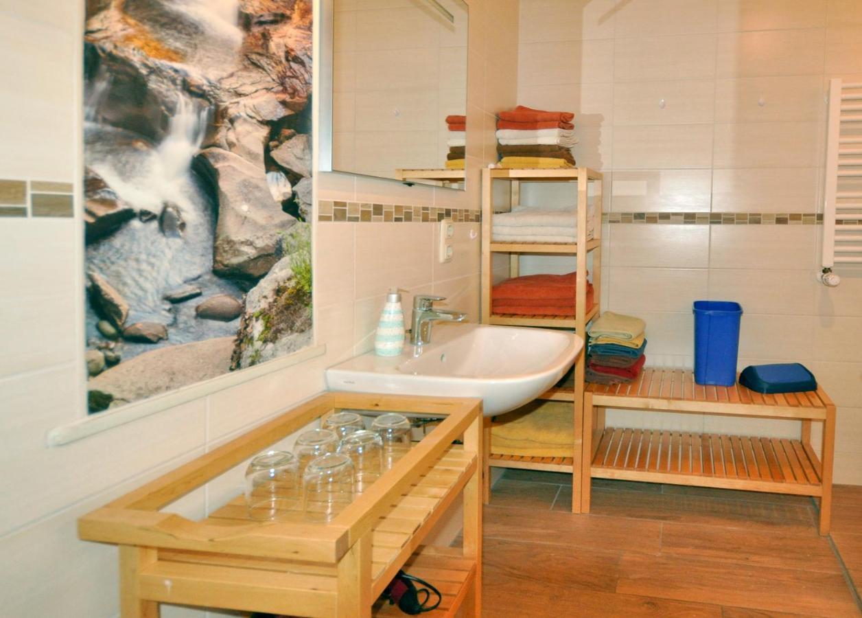 Steck Apartment *
